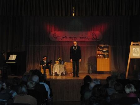 Prireditev ob Slovenskem kulturnem prazniku Pusti peti moj´ga slavca! v izvedbi Rajka Stuparja 17